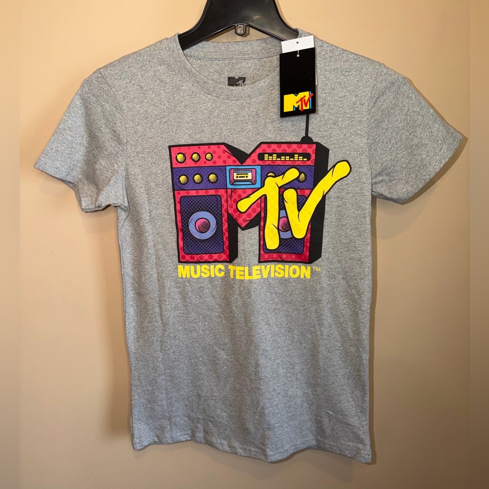 NWT MTV Retro Gray Logo T-Shirt